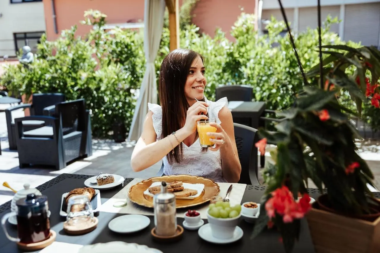Couette-café Biobenessere Eco-B&B -Adults Only- Moto&Bike Parking Arezzo